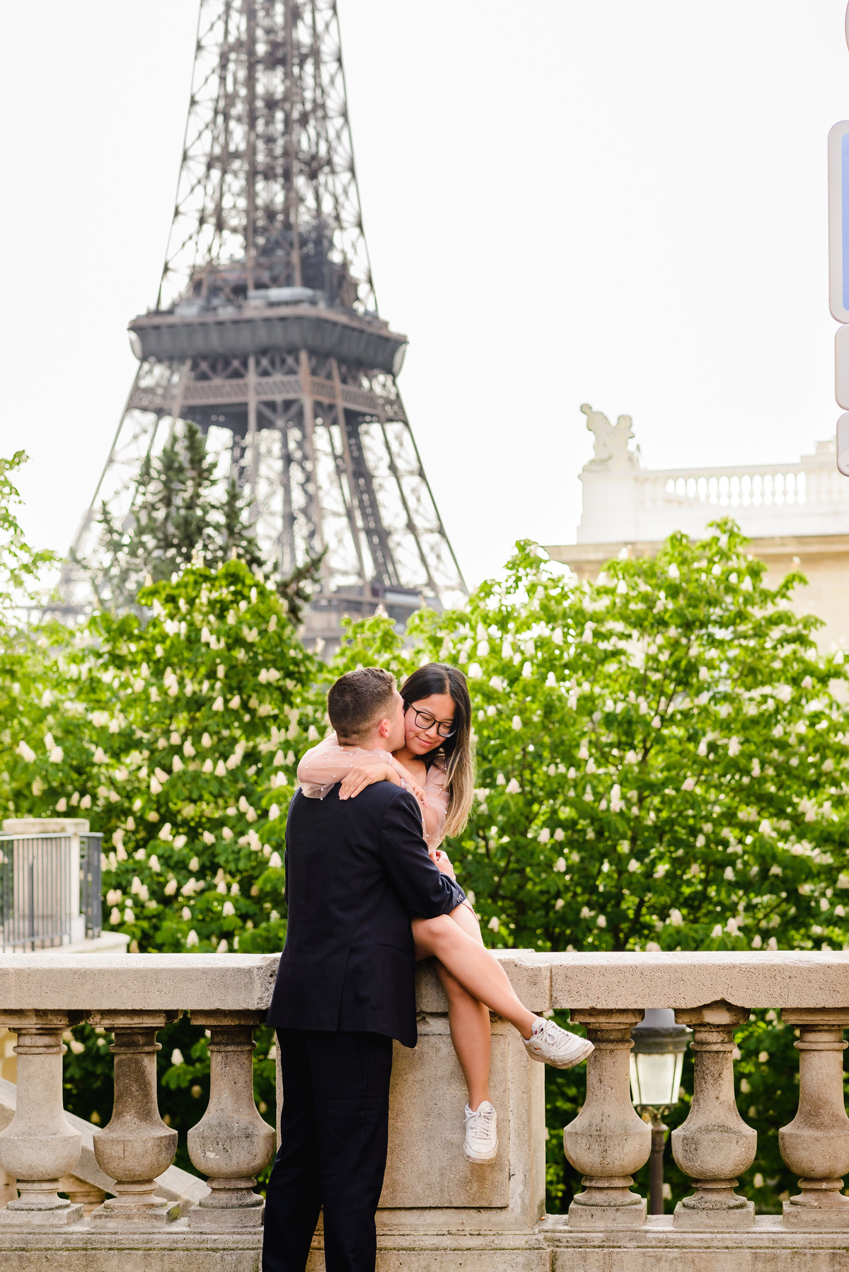 Amsterdam photographer, vacation photographer in Amsterdam, holidays in Paris, photographer photographed, couple in Paris, Emily in Paris