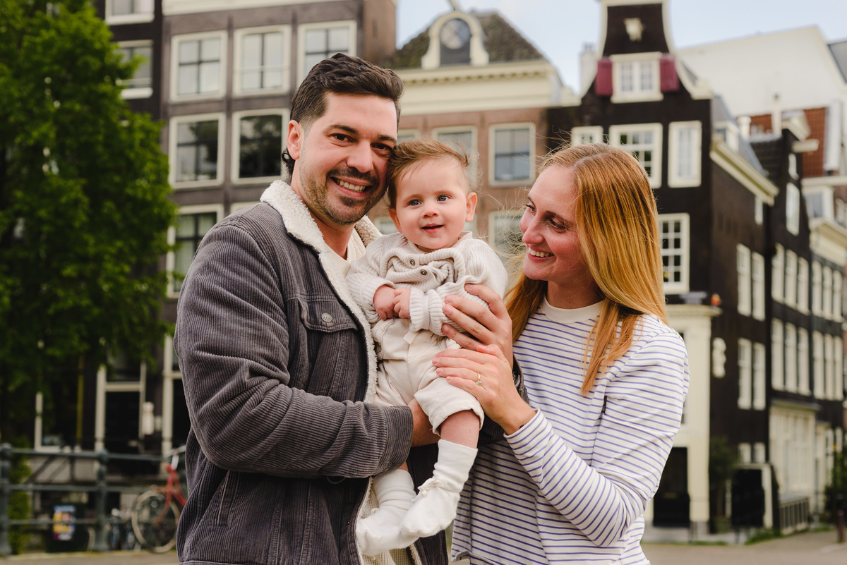 Family photo session in Amsterdam, gezinsfotograaf, vacation photographer in Amsterdam