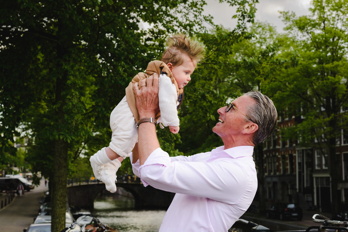 Family photo session in Amsterdam, gezinsfotograaf, vacation photographer in Amsterdam