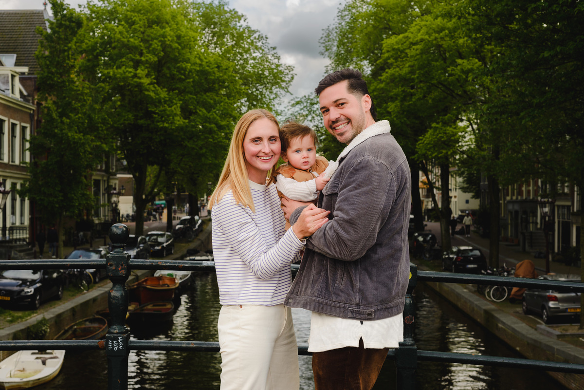 Family photo session in Amsterdam, gezinsfotograaf, vacation photographer in Amsterdam