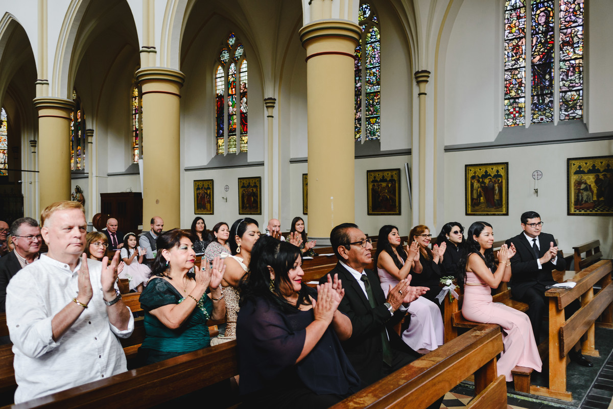 wedding day in schagen, religious ceremony in a church, spanish speaking priest in the netherlands, catholic ceremony, wedding photographer trouwfotograaf