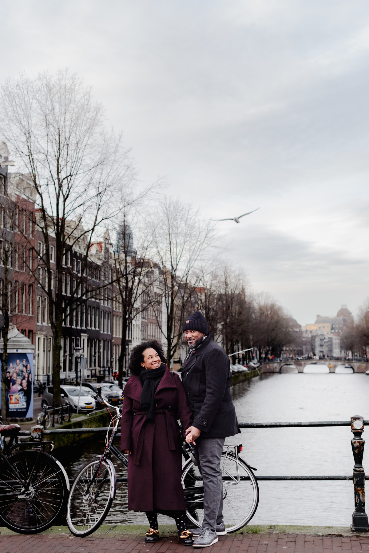 Engagement session, engagement proposal, secret engagement proposal in Amsterdam, proposal expert, getting engaged in Amsterdam, proposing in Amsterdam, engagement ring, proposal story, vacation photographer, Amsterdam, couple photo session