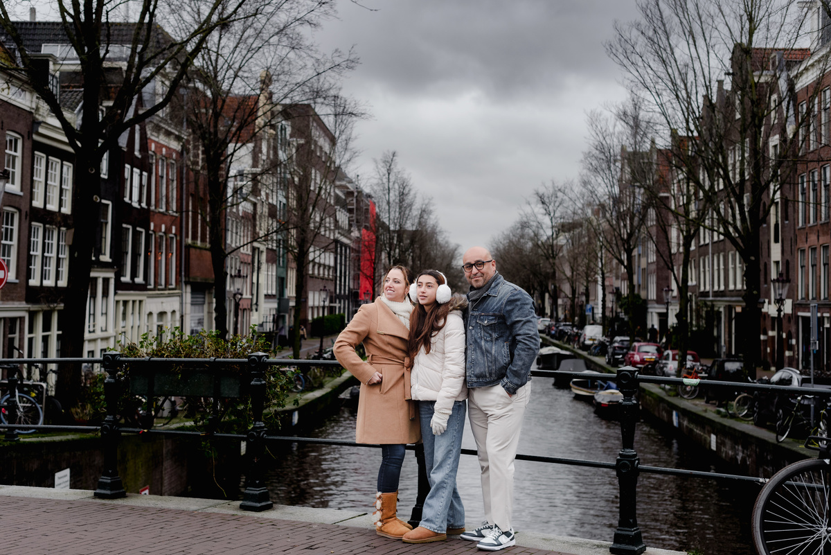 Amsterdam family photography session
Winter family portraits Amsterdam
Family photo shoot Amsterdam winter
Capturing winter memories Amsterdam
Family portrait photographer Amsterdam
Winter family photo ideas
Family photography tips for winter