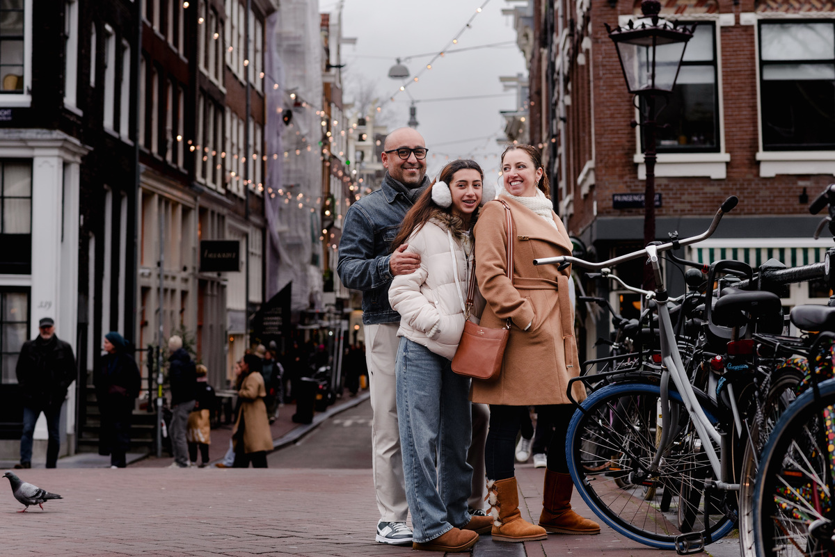 Amsterdam family photography session
Winter family portraits Amsterdam
Family photo shoot Amsterdam winter
Capturing winter memories Amsterdam
Family portrait photographer Amsterdam
Winter family photo ideas
Family photography tips for winter