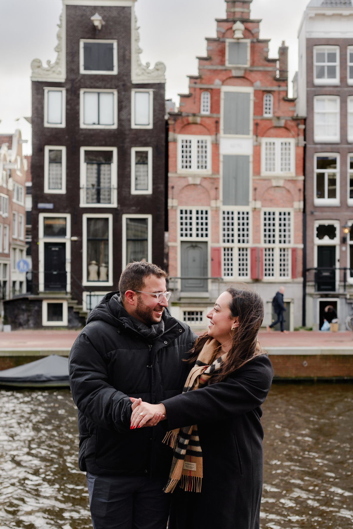 Amsterdam engagement photography
Proposal photo shoot Amsterdam
Romantic proposal spots Amsterdam
Engagement photographer Netherlands
Planning an engagement in Amsterdam
Best proposal locations in Amsterdam
Amsterdam canal proposal ideas
Engagement photo 