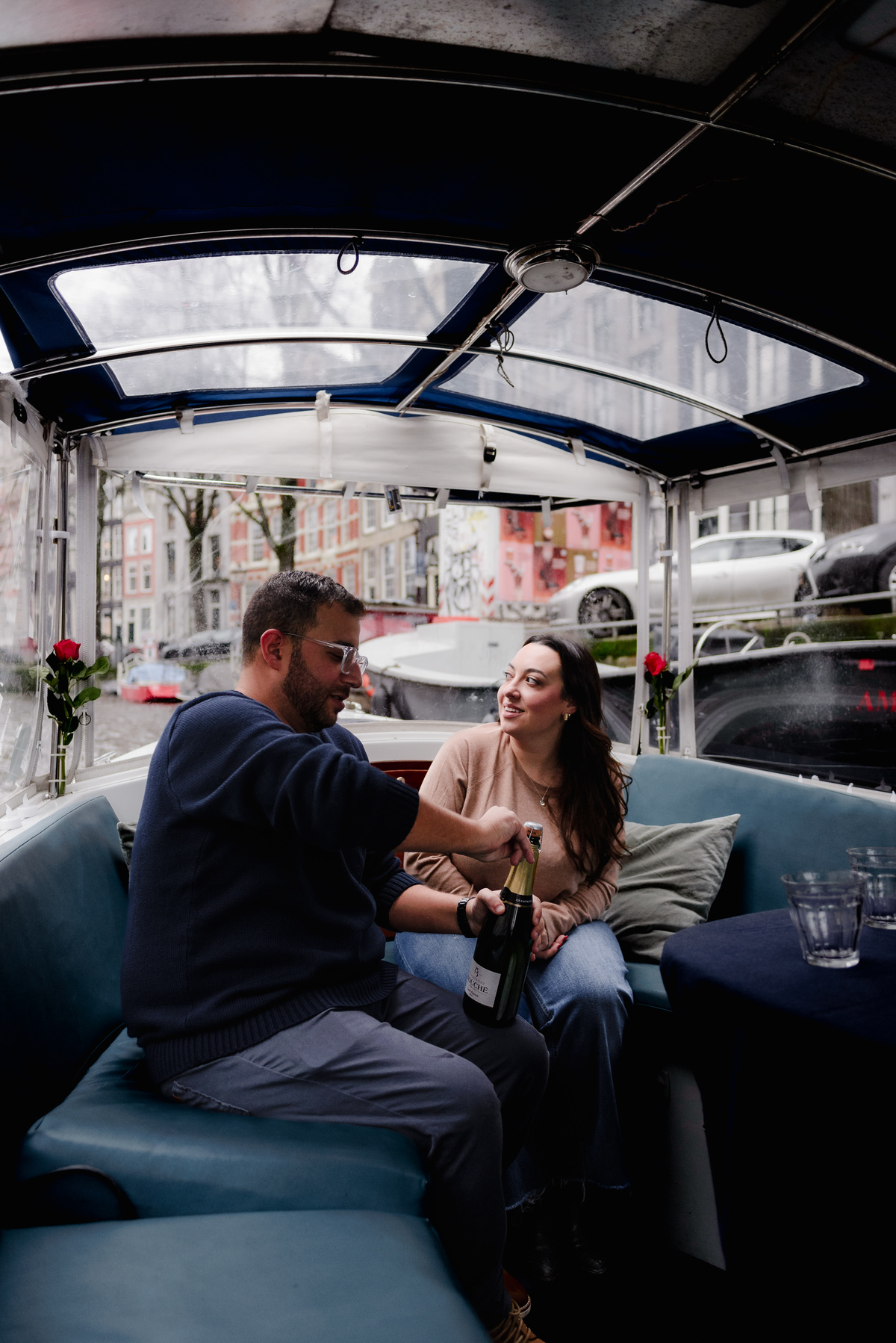 Amsterdam engagement photography
Proposal photo shoot Amsterdam
Romantic proposal spots Amsterdam
Engagement photographer Netherlands
Planning an engagement in Amsterdam
Best proposal locations in Amsterdam
Amsterdam canal proposal ideas
Engagement photo 