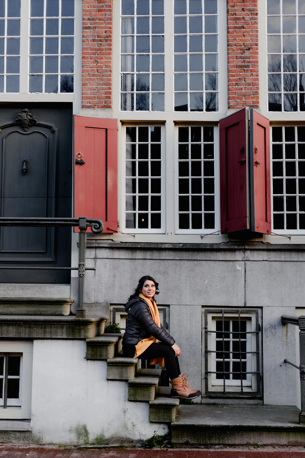 Explore Amsterdam's charming streets, scenic canals, and top museums. Join our lifestyle routes to combine history, 