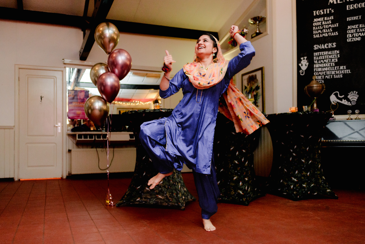 Making friends in a new city can be tough, but joining groups like Amsterdam International Women helps. They host activities like brunches, cocktail parties, and park walks to connect you with others. Cocktail party from Amsterdam International Women