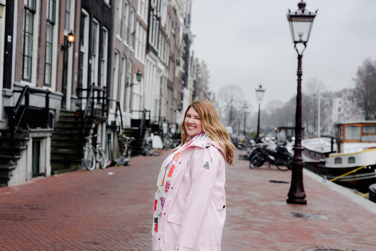 High-quality photos tell your story, engage your audience, and boost your brand's appeal. Discuss your goals for the shoot to ensure you get images that resonate with your audience.