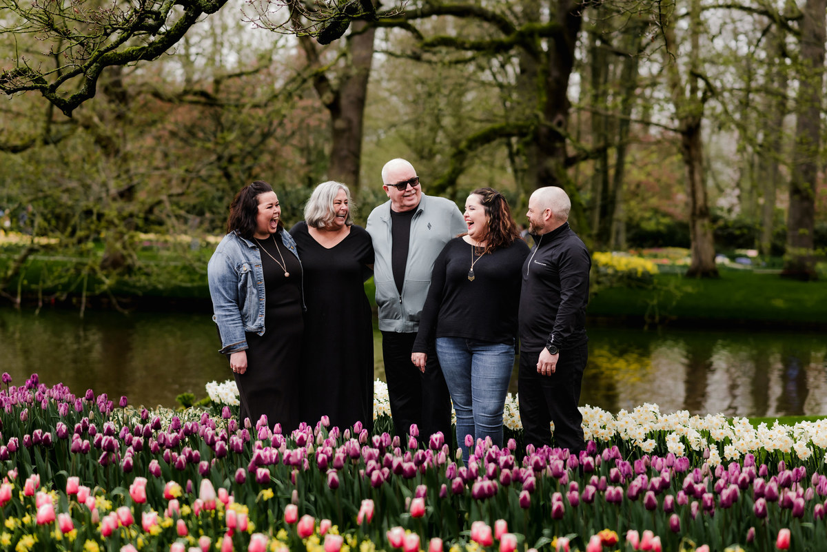 Keukenhof Gardens
April tulips
Rainy day photography
Keukenhof visit tips
Family photo session
Dutch tulip fields
Keukenhof early entry
Buienradar weather app
Amsterdam to Lisse trip
Keukenhof flowers in rain
