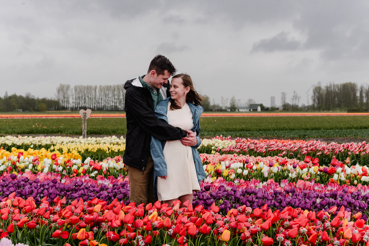 A Rainy Day Proposal at Tulip Experience Amsterdam: Capturing Love in Every Weather