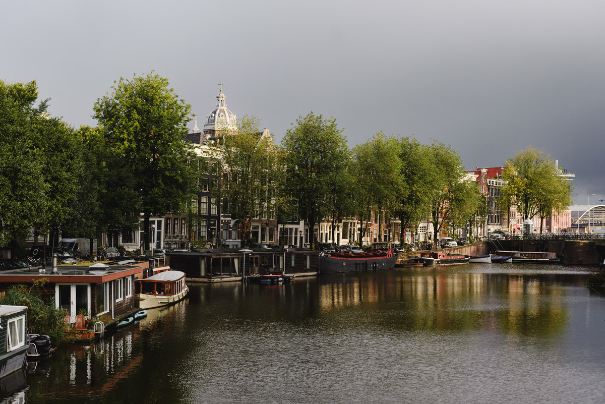 This is Oude Waal, a beautiful location in Amsterdam