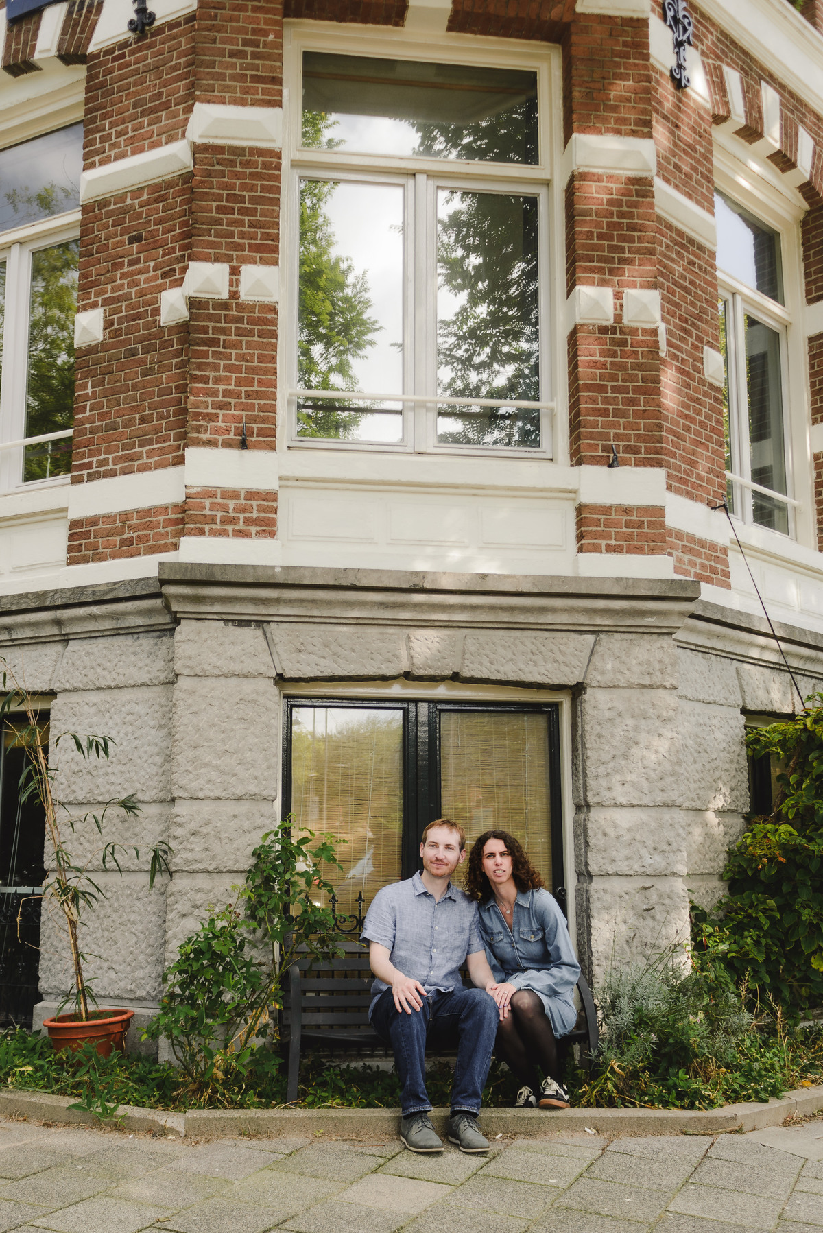 Surprise engagement proposal in Amsterdam, The Netherlands. Couple Photo session after the proposal.
