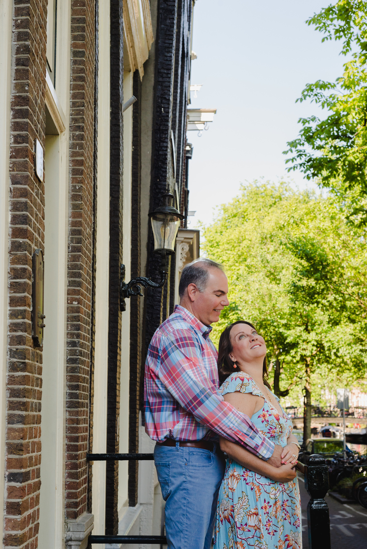 Couple celebrating wedding anniversary in Amsterdam canal district