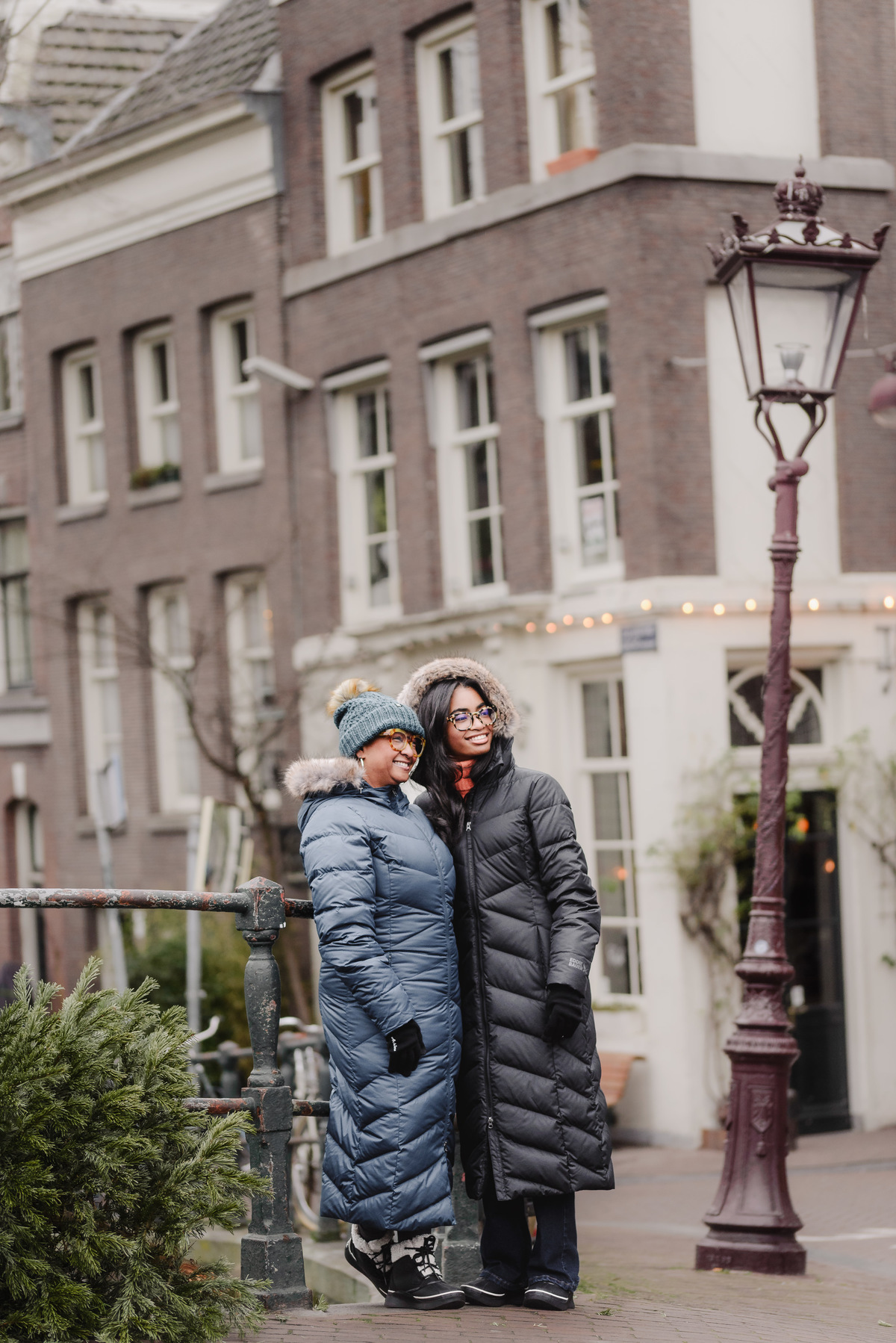 mother and daughter portrait Amsterdam