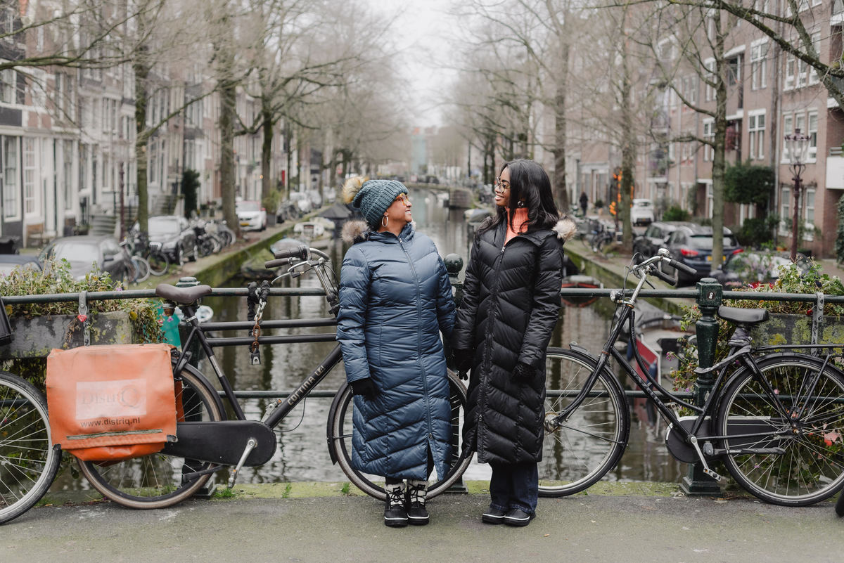 mother and daughter portrait Amsterdam
