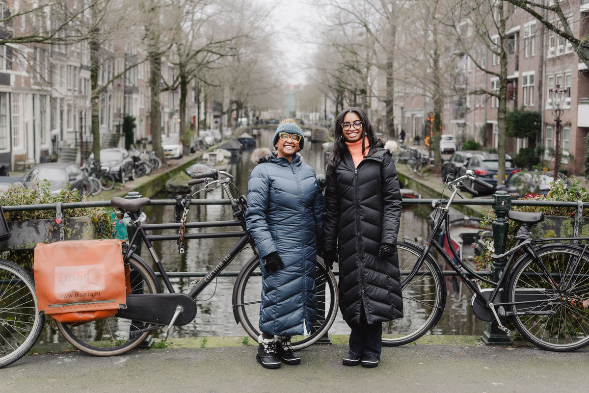 family photography Amsterdam canals