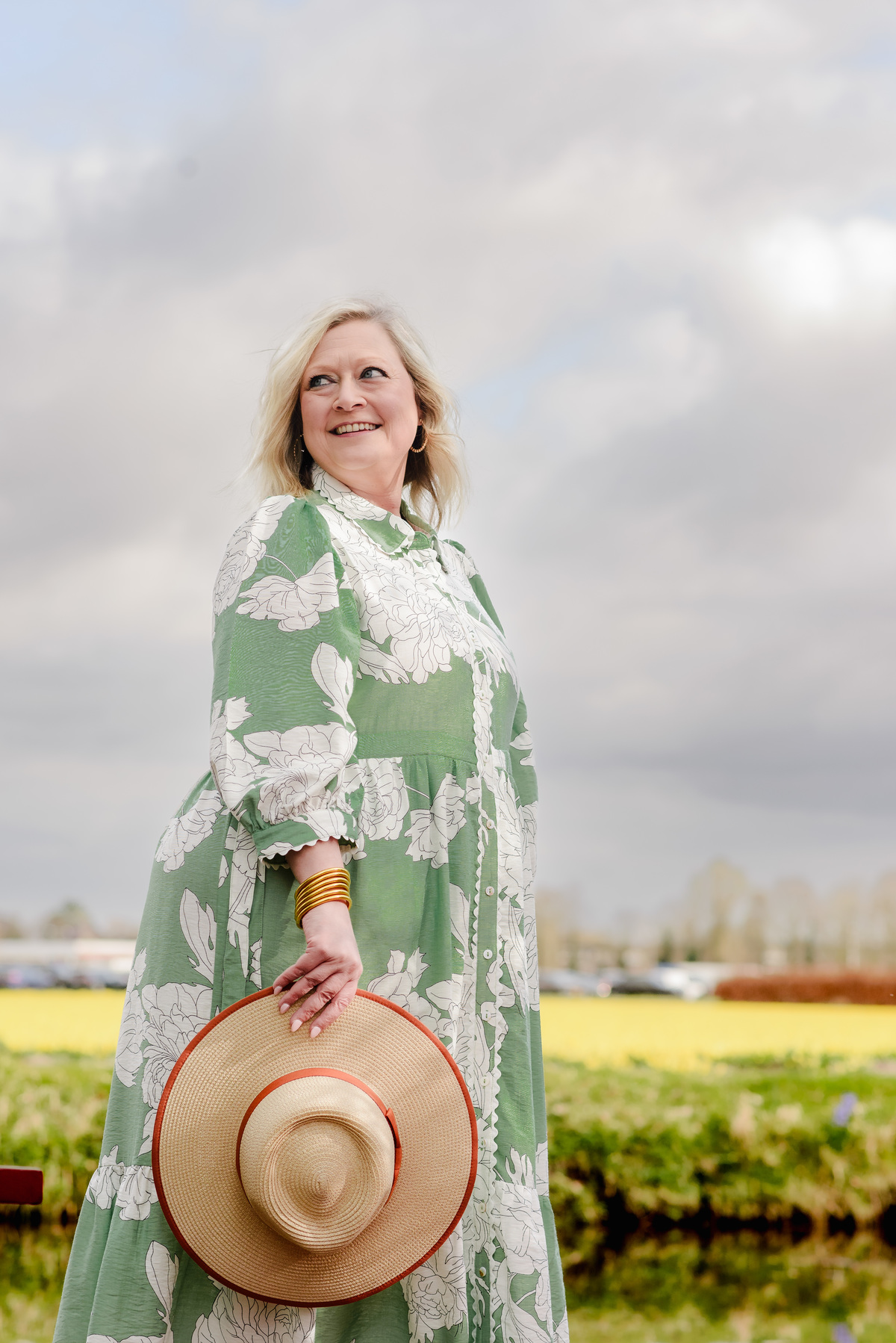 Hyacinths and daffodils at Keukenhof early season