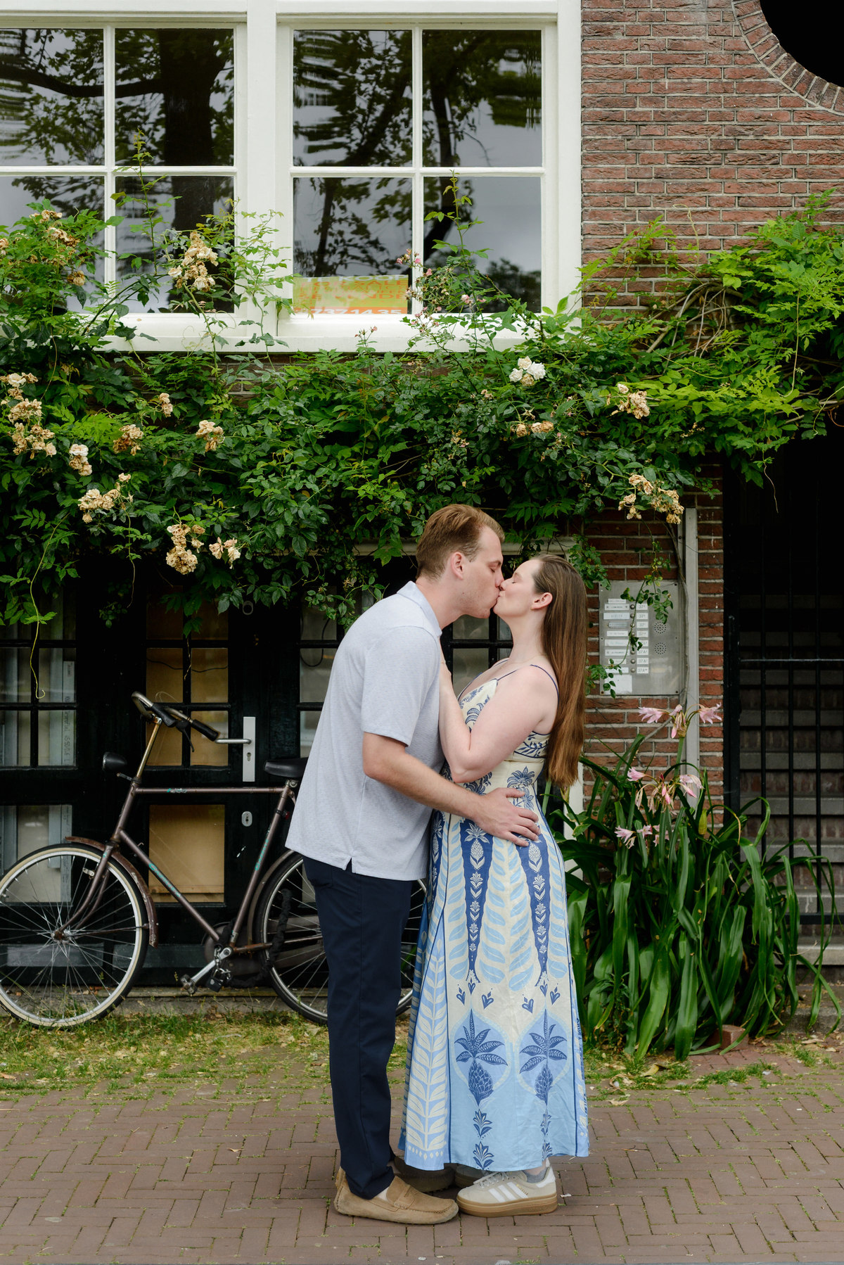 Amsterdam engagement portraits near Montelbaanstoren