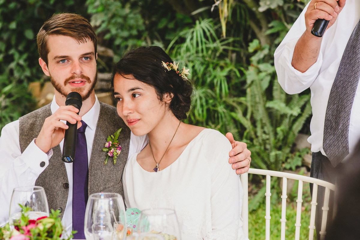 Elizabeth y Mason y la historia de su Primer Beso. Villa Rural, Chosica, Perú. Fotógrafo de Bodas Joanna Pantigoso Destination Wedding Photographer