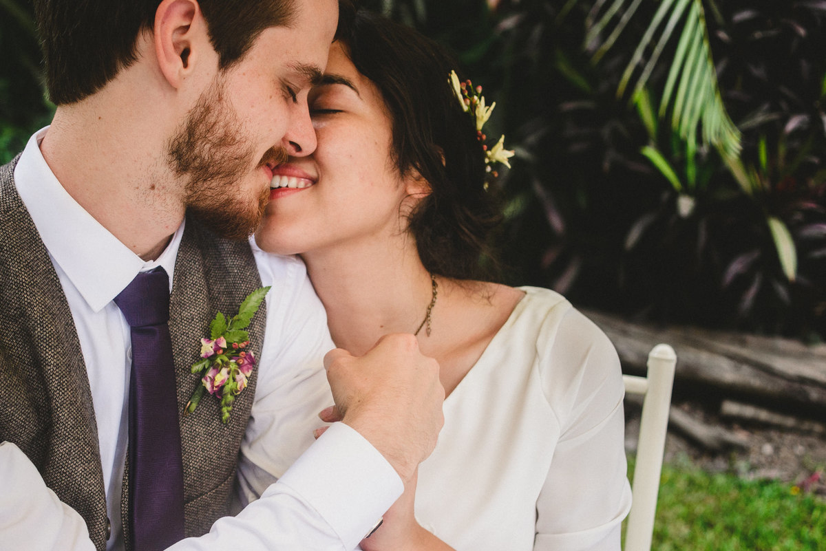 Elizabeth y Mason y la historia de su Primer Beso. Villa Rural, Chosica, Perú. Fotógrafo de Bodas Joanna Pantigoso Destination Wedding Photographer