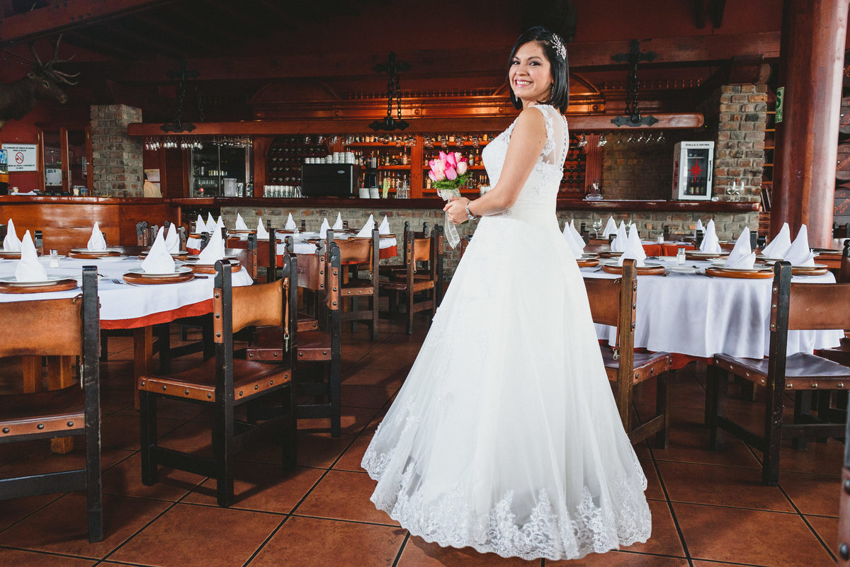 boda-vanessa-osmar-hornero-lamolina-fotografo-joanna-pantigoso restaurante