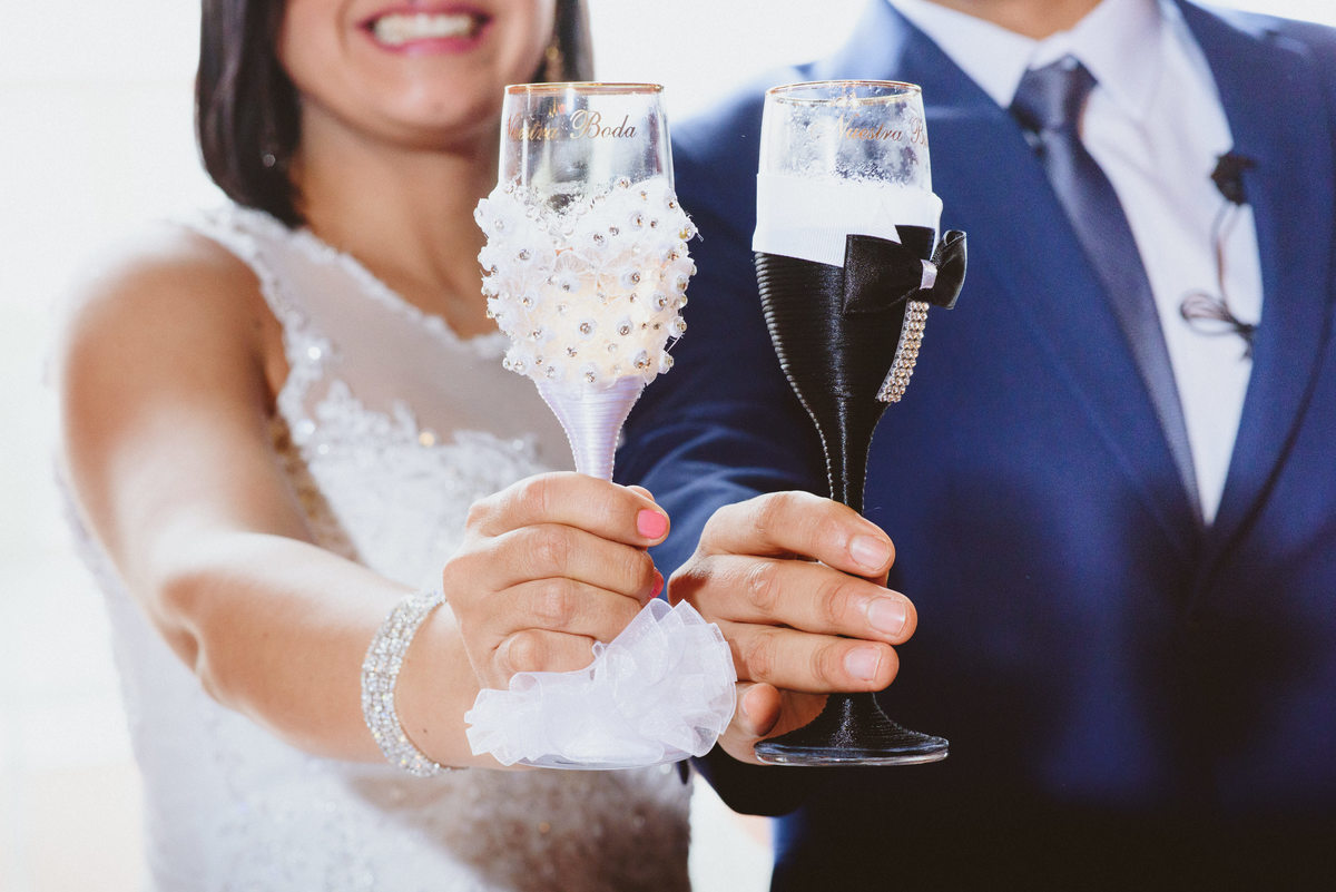 boda-vanessa-osmar-hornero-lamolina-fotografo-joanna-pantigoso brindis