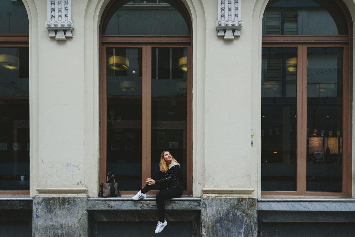 calles del centro de lima, casas antiguas, paredes coloniales turista f