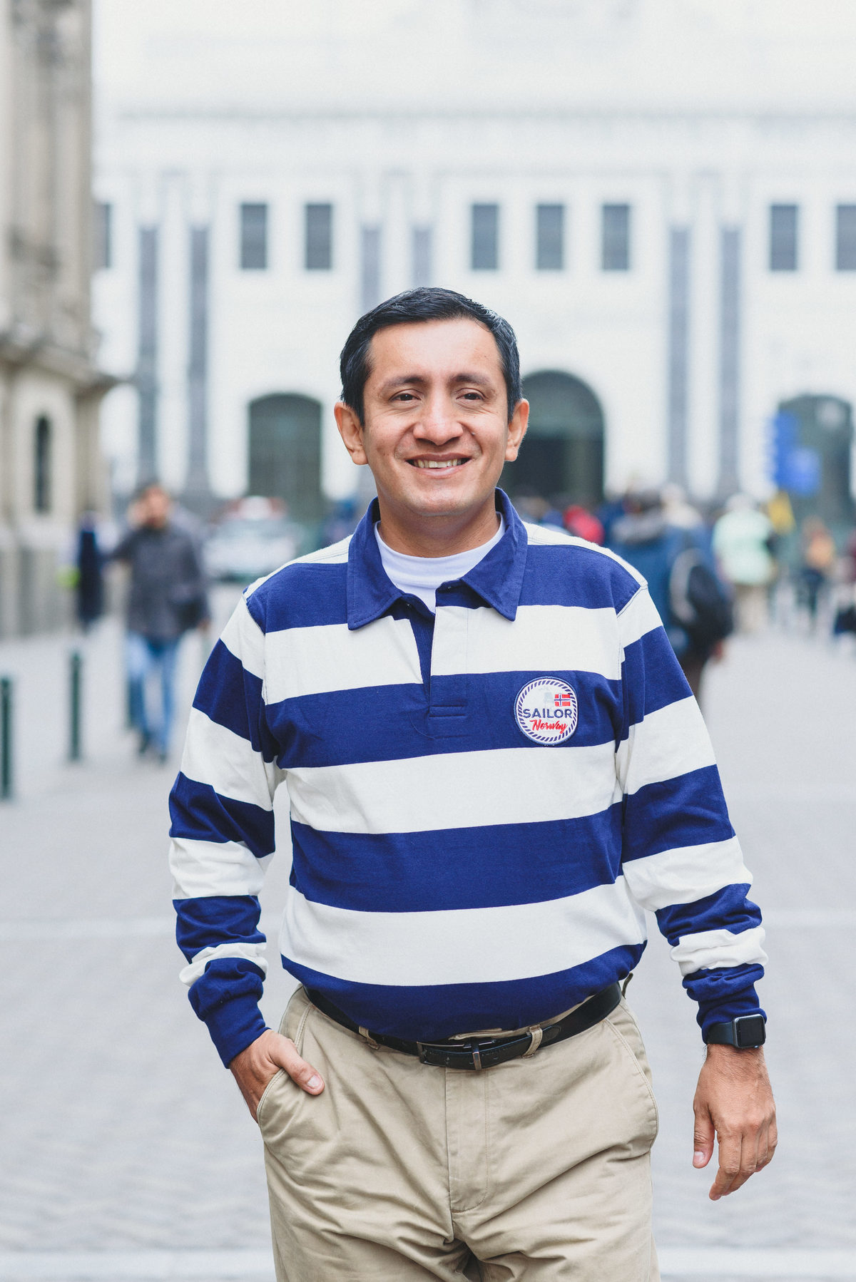 empresario ecuador airbnb experiences lima peru centro casa de la literatura peruana