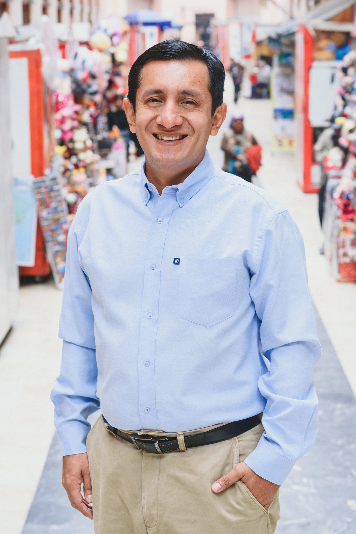empresario ecuador airbnb experiences lima peru centro