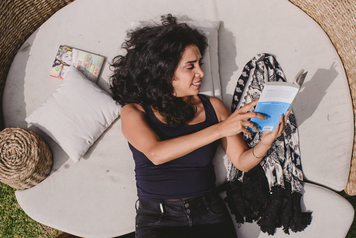 Sesión fotográfica individual para empresarios, productos, bloggers e instagram el lima, leer, lectura