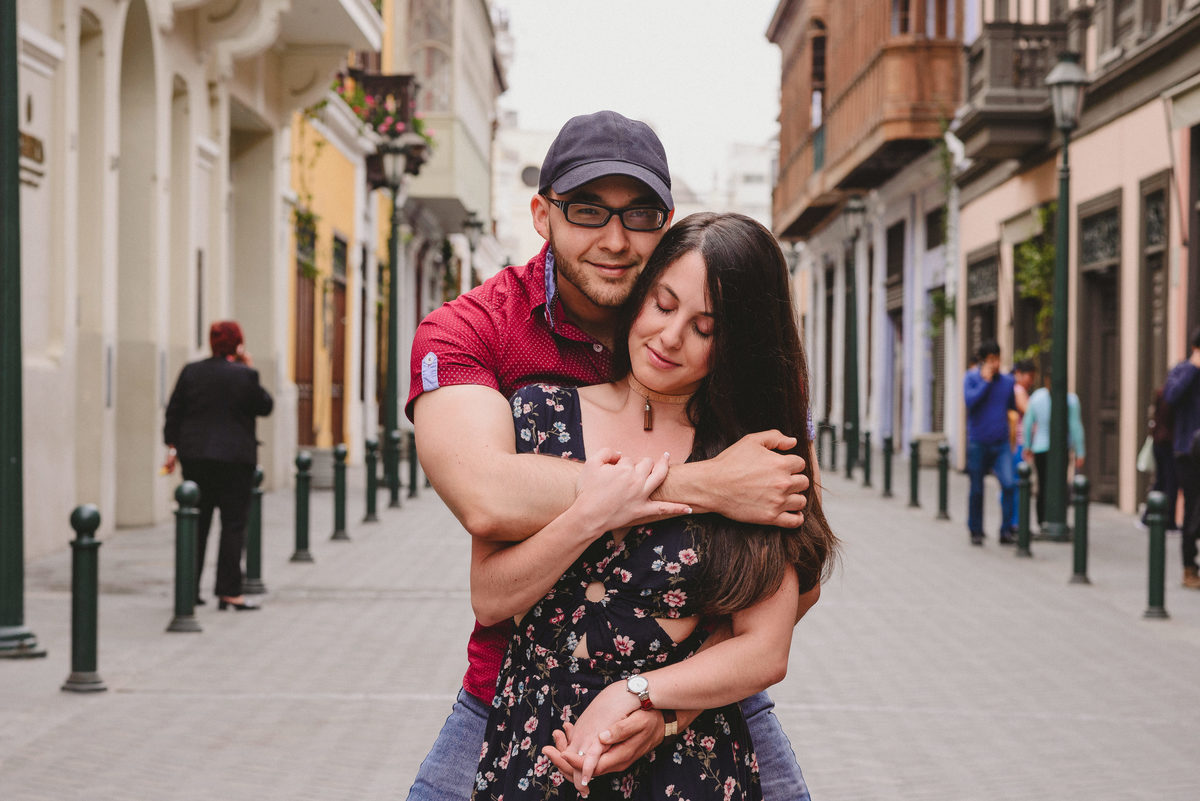 viaje en lima perú sesión de fotos airbnb experiences fotografía de viajes lifestyle photographer in lima perú