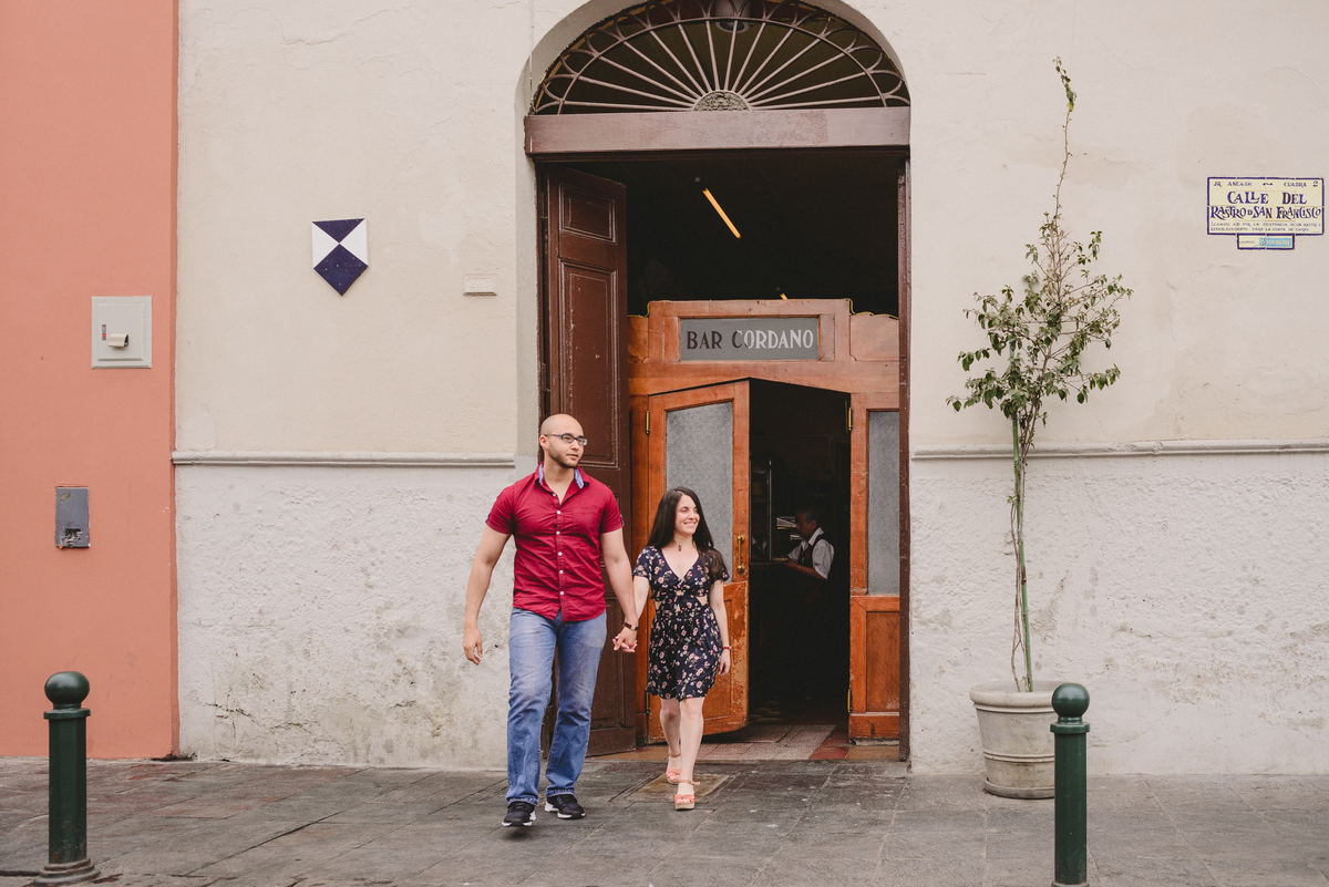 viaje en lima perú sesión de fotos airbnb experiences fotografía de viajes lifestyle photographer in lima perú