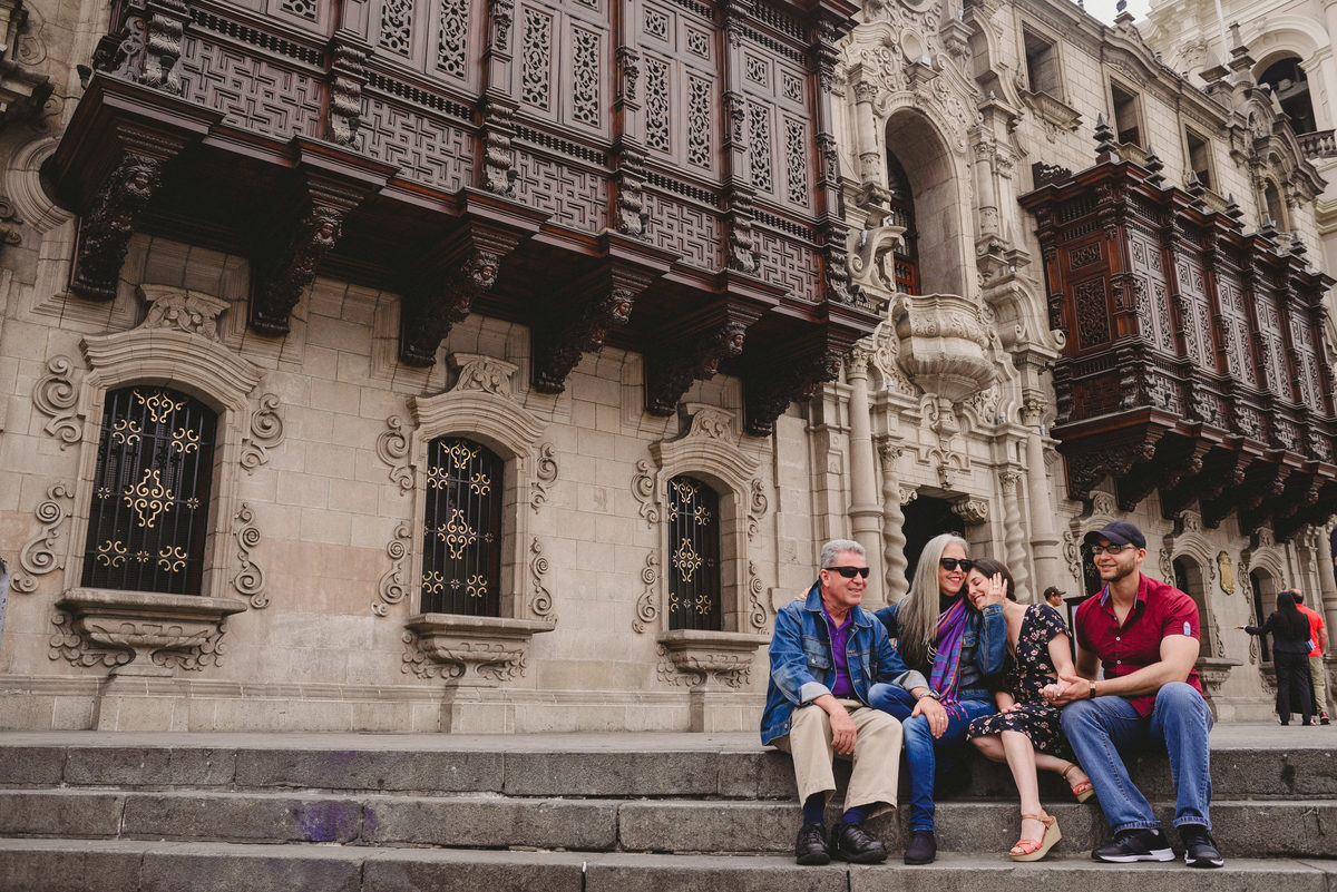 viaje en lima perú sesión de fotos airbnb experiences fotografía de viajes lifestyle photographer in lima perú