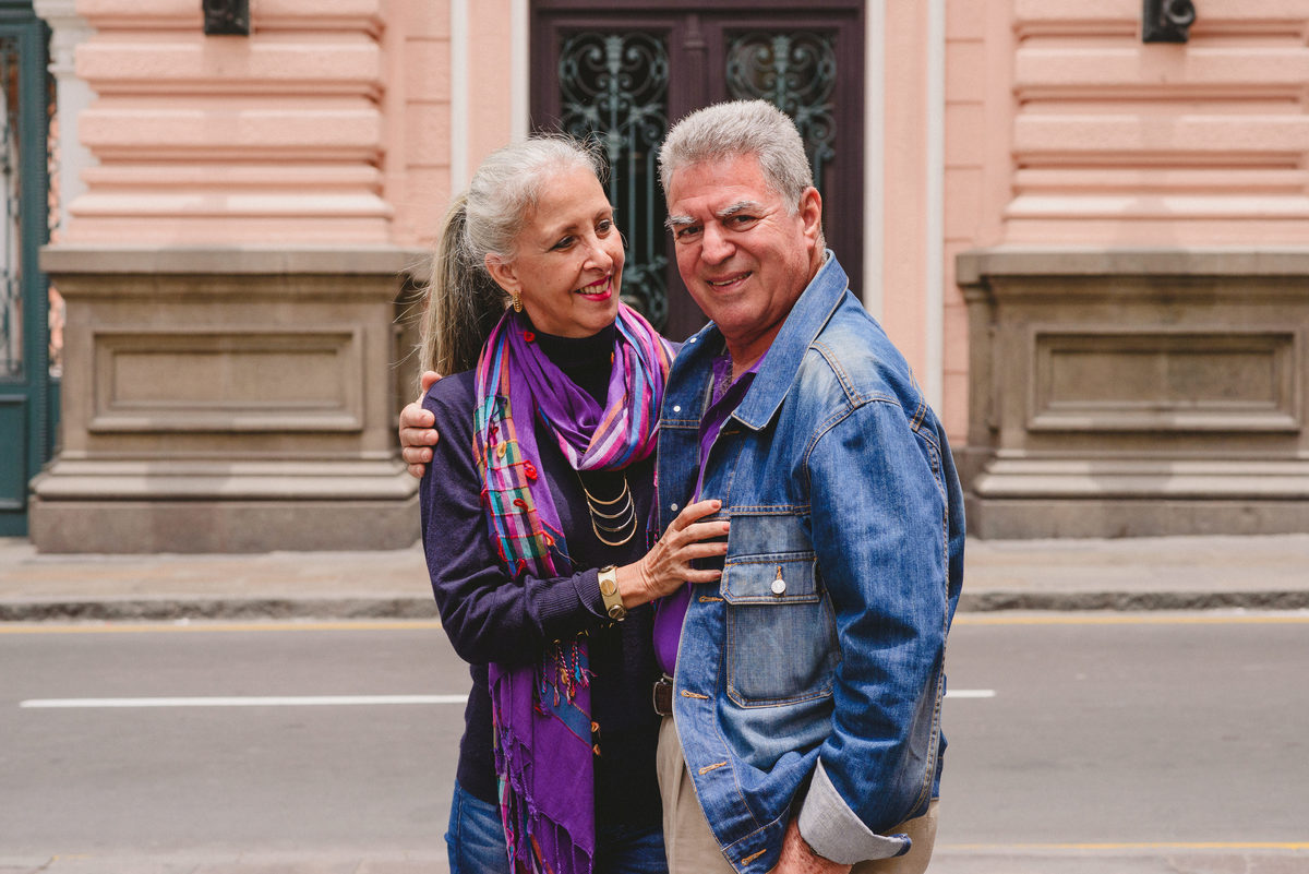 viaje en lima perú sesión de fotos airbnb experiences fotografía de viajes lifestyle photographer in lima perú