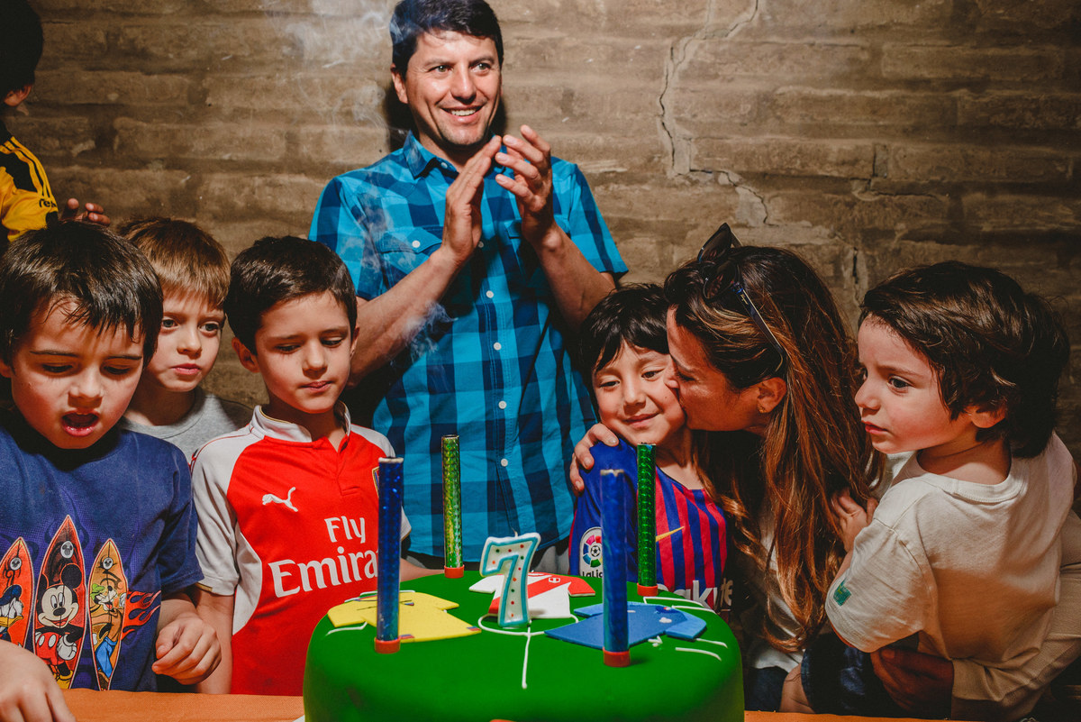 Fiesta infantil de juan martin en centro de criadores de mamacona fiesta temática de futbol fiestas infantiles distintas en lima perú fotógrafo joanna pantigoso ideas de fiestas infantiles feliz cumple torta de futbol