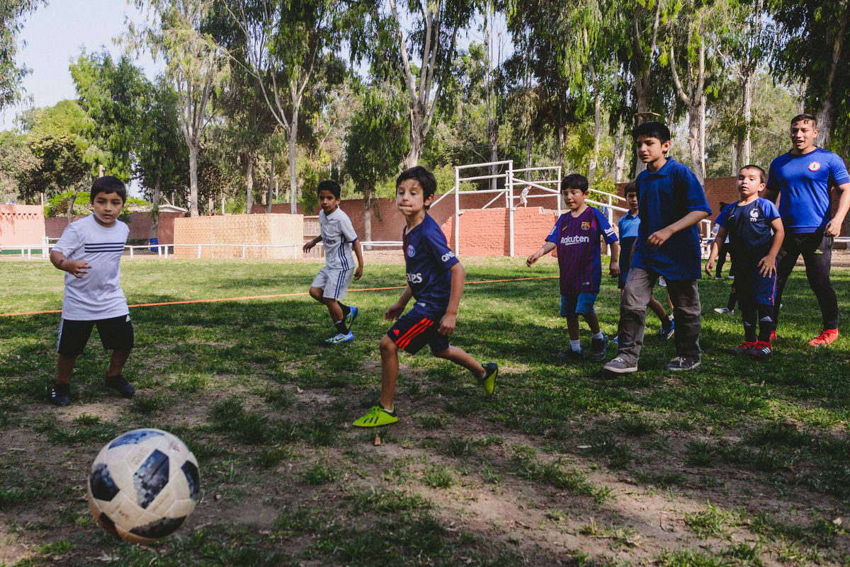 Fiesta infantil de juan martin en centro de criadores de mamacona fiesta temática de futbol fiestas infantiles distintas en lima perú fotógrafo joanna pantigoso ideas de fiestas infantiles partido de futbol