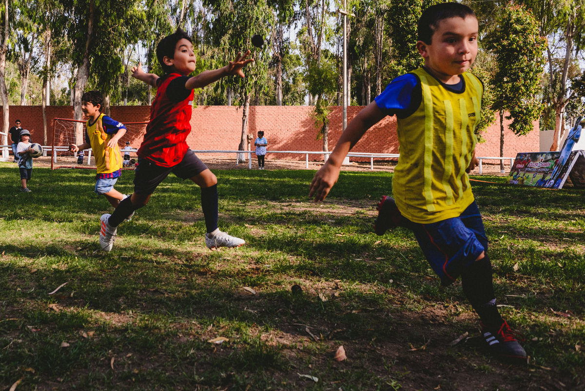 Fiesta infantil de juan martin en centro de criadores de mamacona fiesta temática de futbol fiestas infantiles distintas en lima perú fotógrafo joanna pantigoso ideas de fiestas infantiles partido de futbol