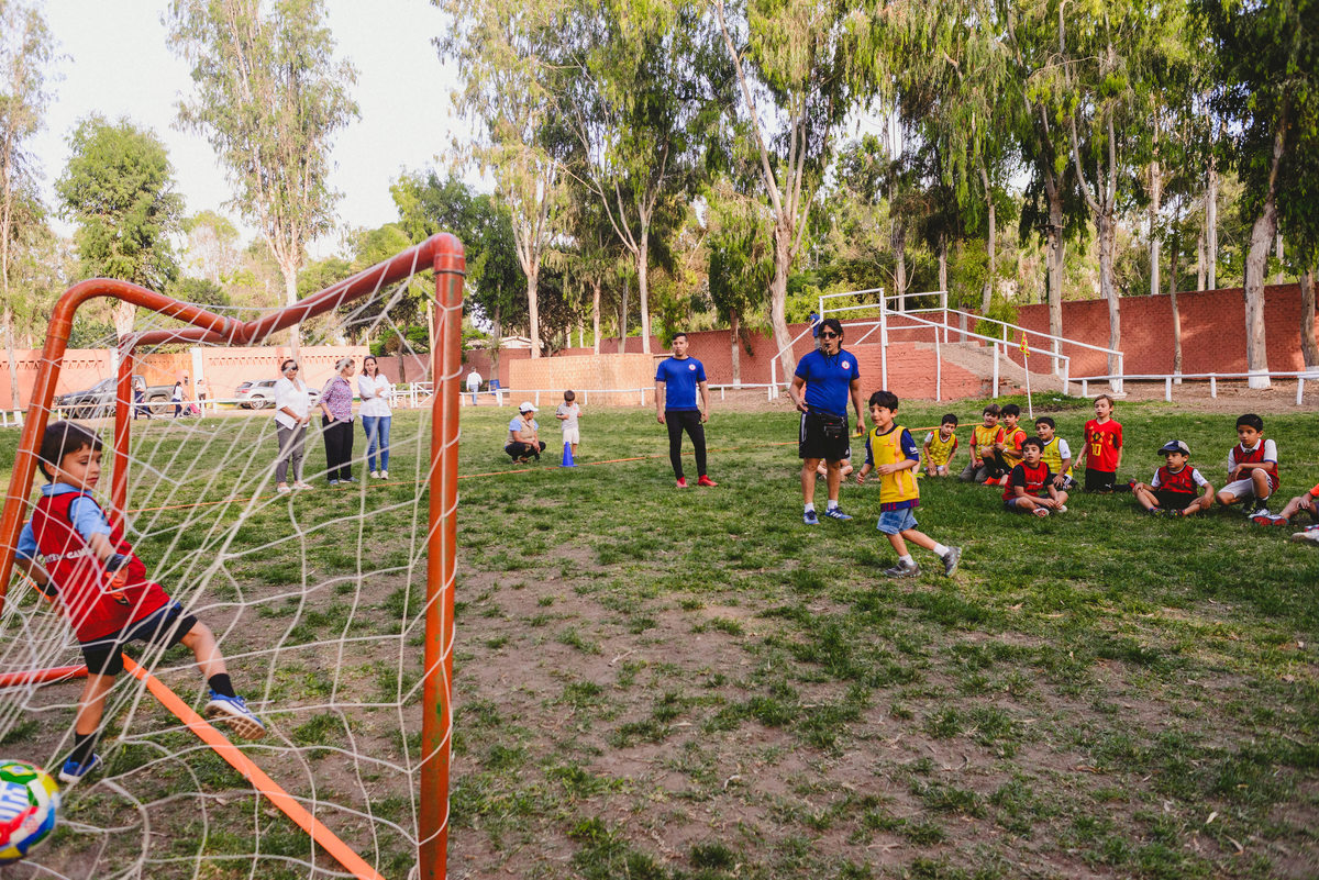 Fiesta infantil de juan martin en centro de criadores de mamacona fiesta temática de futbol fiestas infantiles distintas en lima perú fotógrafo joanna pantigoso ideas de fiestas infantiles partido de futbol