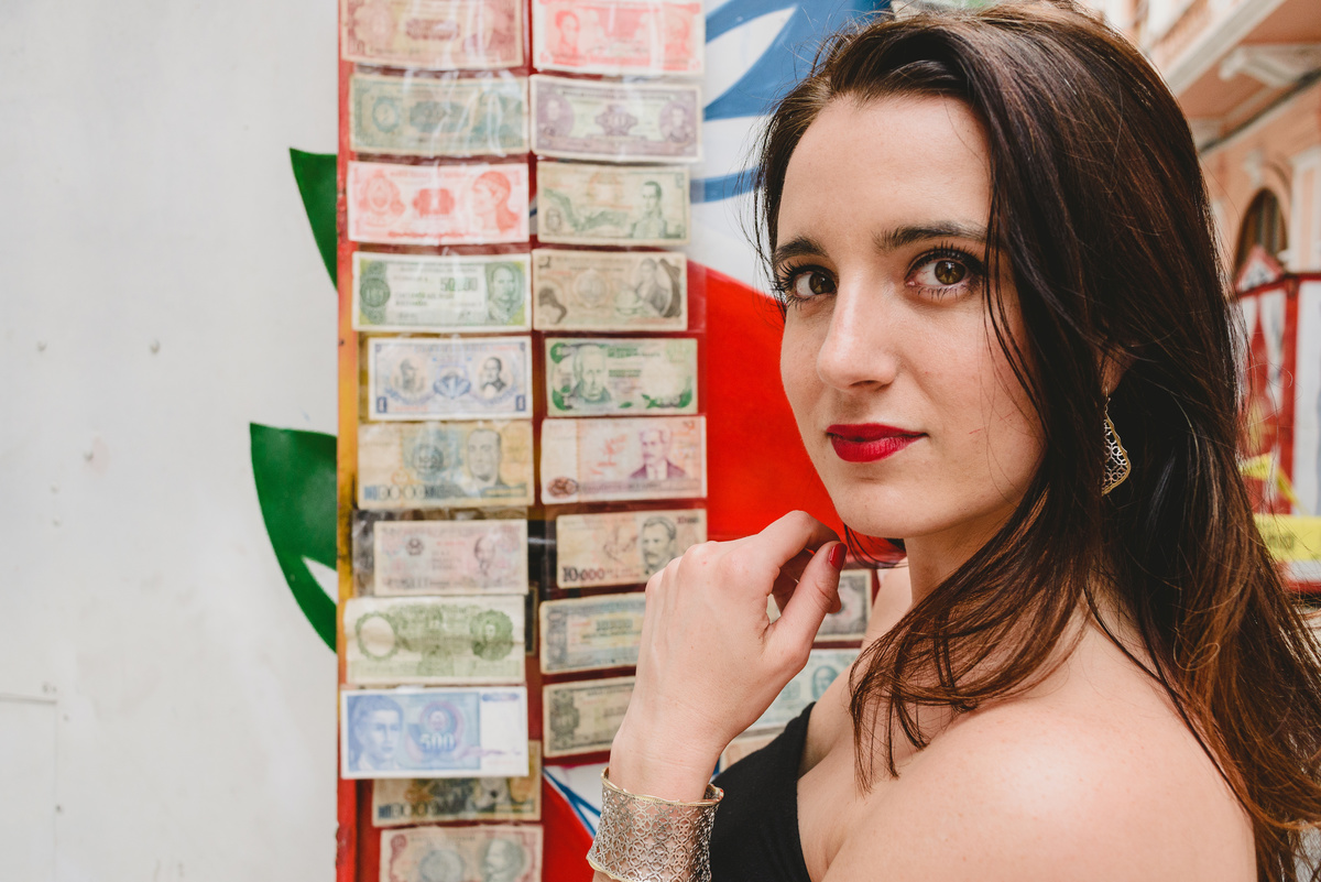 branding photography, fotografía de marcas, retratos corporativos, lima, perú, fotógrafo profesional, fotografía de viajes, vacation photography, airbnb experiences, lima, perú, joanna pantigoso, musician 