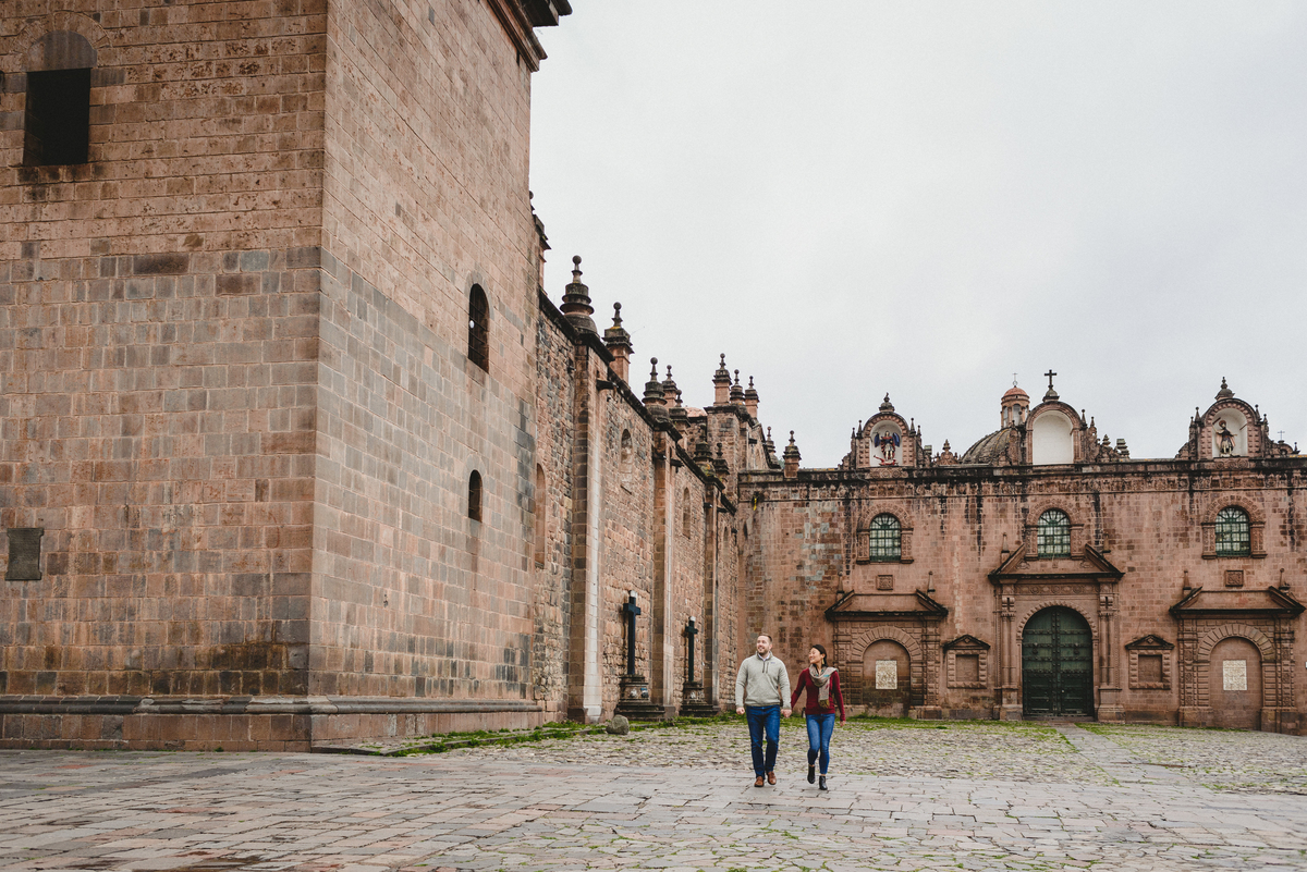 photo session, cusco, peru, flytographer, couple, anniversary, vacation photography