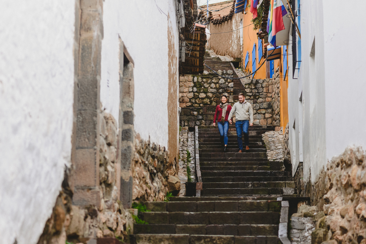 photo session, cusco, peru, flytographer, couple, anniversary, vacation photography