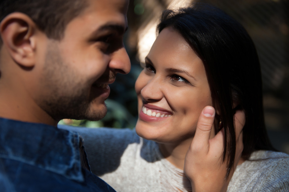Bruno Brum foto e filmagem - Santos Orquidario - ensaio de casamento - olhar de noivos