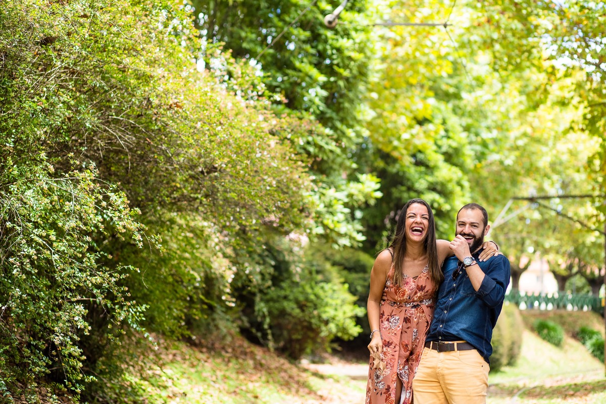 Campos do Jordão  Ensaio de noivos são paulo fotografo santos casal amor carinho buque blog de casamentos vireinoiva vou casar esession fotos no trem trilho de trem
