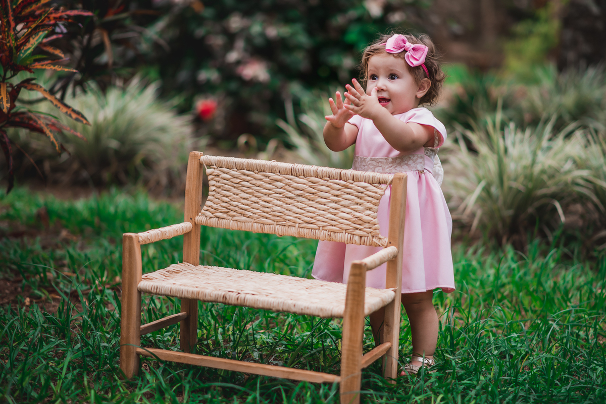 Helena arrasando no seu ensaio Smash the Cake realizado no espaço ao ar livre em nosso estúdio em Bebedouro - SP 