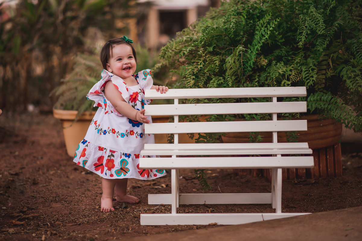 A Ana luiza se divertiu muito no seu ensaio Smash the Cake que fizemos no nosso estúdio em Bebedouro - Sp