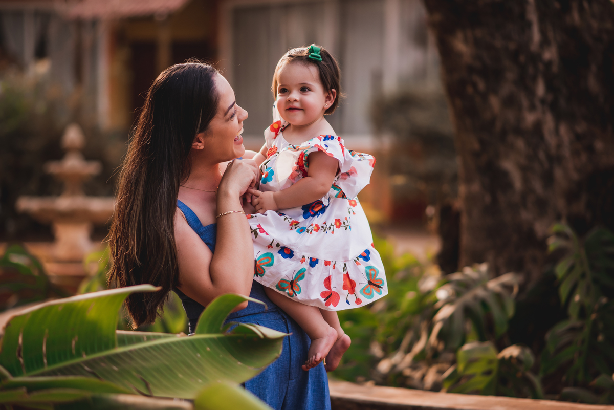 A Ana luiza se divertiu muito no seu ensaio Smash the Cake que fizemos no nosso estúdio em Bebedouro - Sp