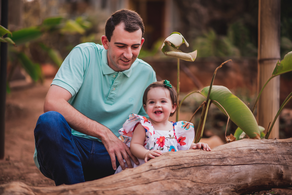 A Ana luiza se divertiu muito no seu ensaio Smash the Cake que fizemos no nosso estúdio em Bebedouro - Sp