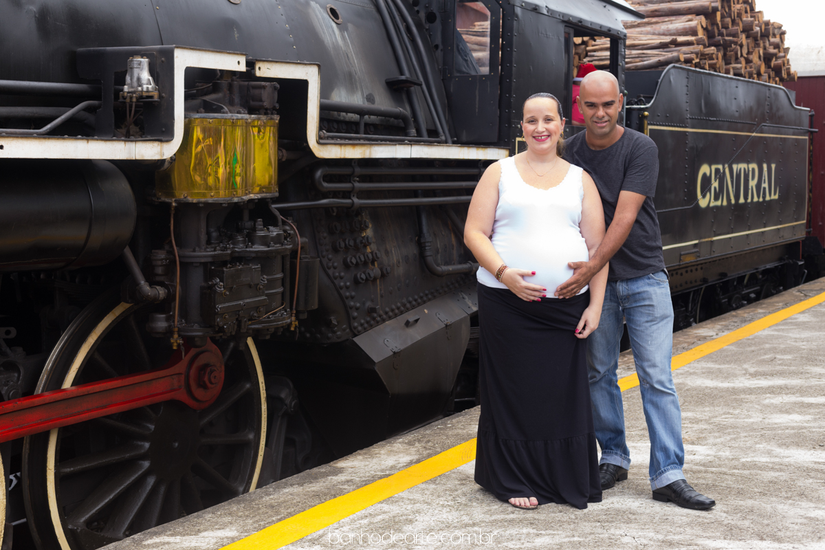 Gestante Natália | Guararema | SP | Estação Ferroviária de Guararema