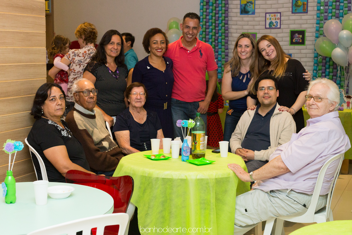 Tema Monstros S.A | Yuri Kenzo 3 anos fotografado por Banho de Arte